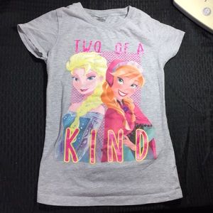 Frozen Anna & Elsa short sleeve